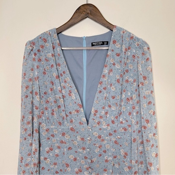 Nasty Gal Let's Grow Dancin' Floral Mini Dress Chiffon Puff Sleeve Blue Size 8 - Picture 3 of 10